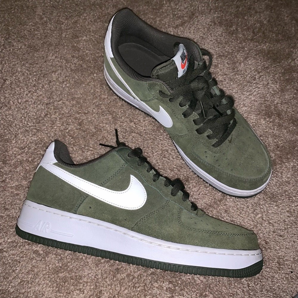 Nike Air Force 1 green